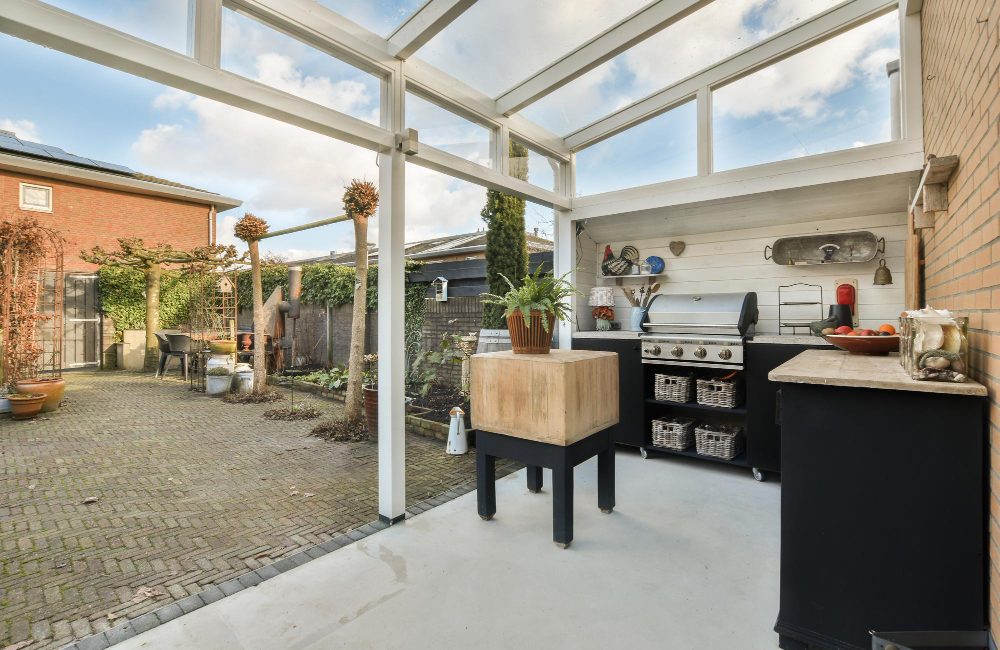 Cuisine en véranda pour aménager un espace fonctionnel et lumineux